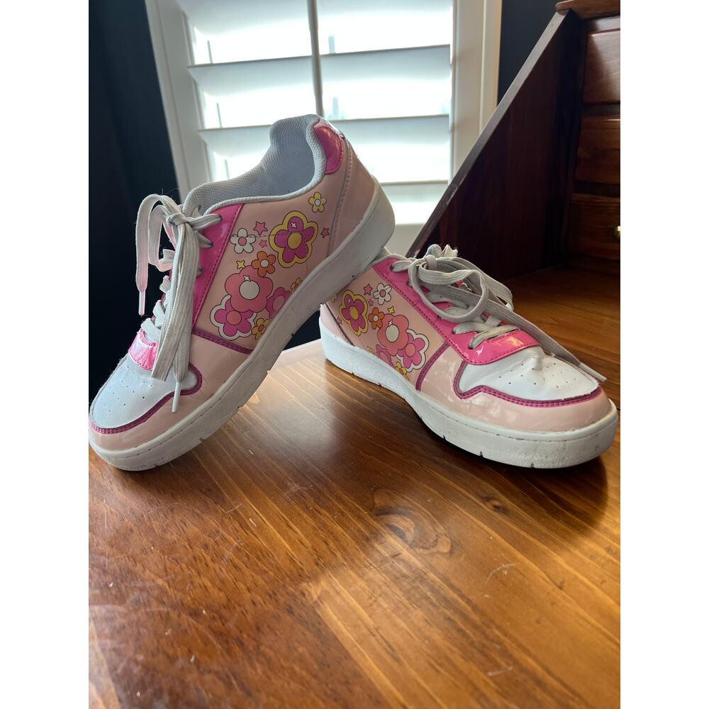 Barbie Pink Flower Court Sneakers 10 Retro Y2K Mattel 2024 Bimbo Core Kawaii